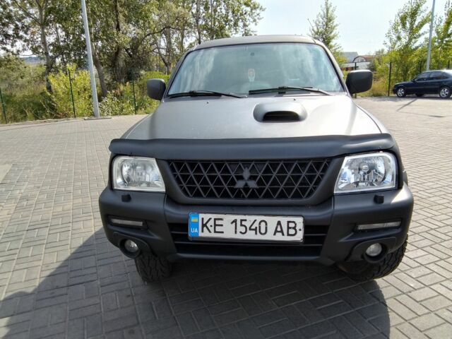 Чорний Міцубісі Л 200, об'ємом двигуна 2.5 л та пробігом 260 тис. км за 7000 $, фото 3 на Automoto.ua