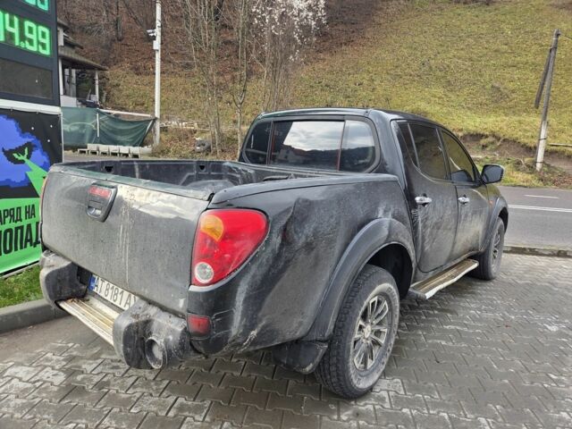 Черный Мицубиси Л 200, объемом двигателя 0 л и пробегом 299 тыс. км за 9500 $, фото 1 на Automoto.ua