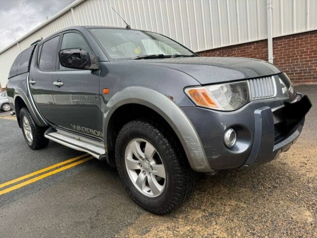 Фіолетовий Міцубісі Л 200, об'ємом двигуна 2.5 л та пробігом 130 тис. км за 7000 $, фото 4 на Automoto.ua