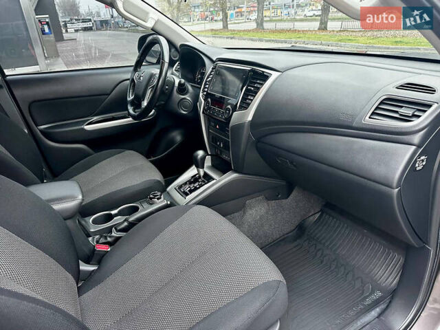 Коричневий Міцубісі Л 200, об'ємом двигуна 2.44 л та пробігом 107 тис. км за 29999 $, фото 14 на Automoto.ua