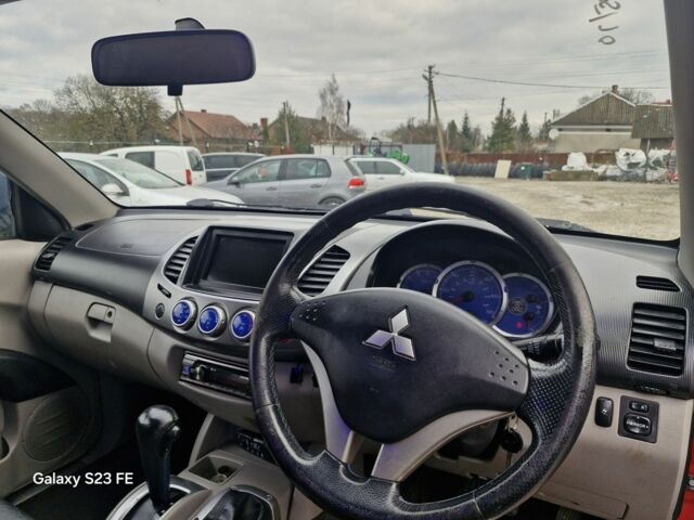 Червоний Міцубісі Л 200, об'ємом двигуна 0 л та пробігом 126 тис. км за 6955 $, фото 20 на Automoto.ua