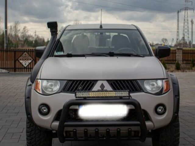 Мицубиси Л 200 2007 в Харькове на Automoto.ua Мицубиси Л 200, объемом двигателя 2.5 л и пробегом 157 тыс. км за 2600 $, фото 6 на Automoto.ua