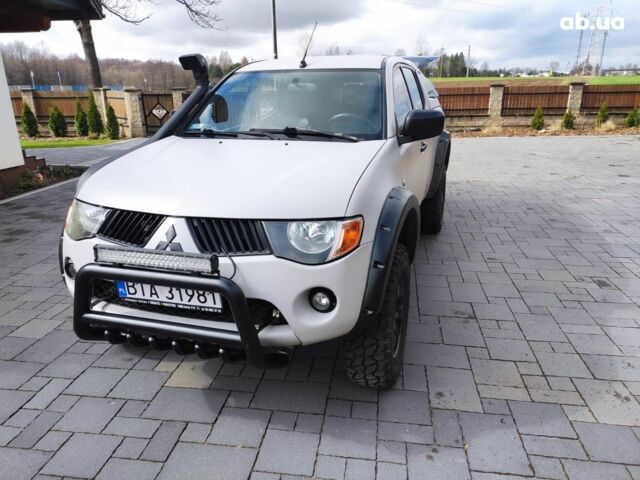 Мицубиси Л 200 2007 в Харькове на Automoto.ua Мицубиси Л 200, объемом двигателя 2.5 л и пробегом 157 тыс. км за 2600 $, фото 4 на Automoto.ua