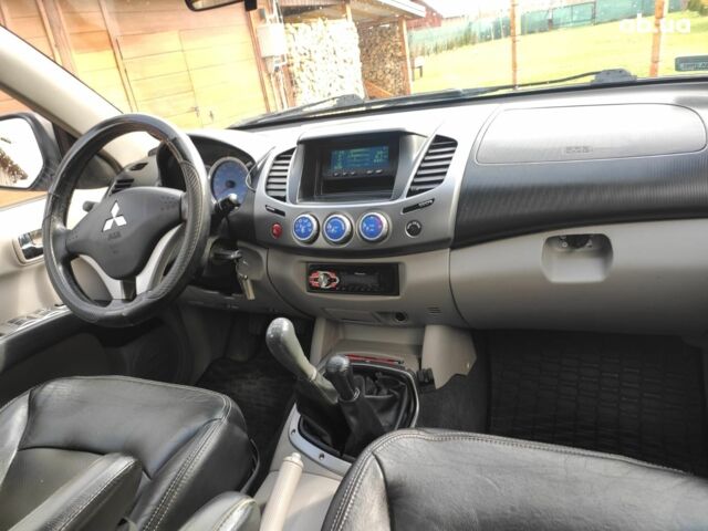 Мицубиси Л 200 2007 в Харькове на Automoto.ua Мицубиси Л 200, объемом двигателя 2.5 л и пробегом 157 тыс. км за 2600 $, фото 5 на Automoto.ua