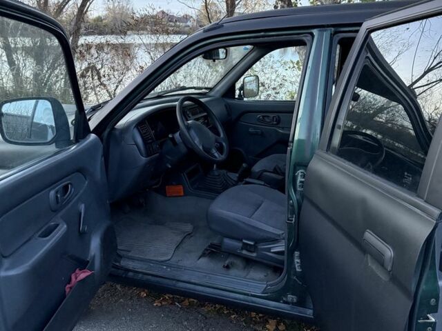 Мицубиси Л 200, объемом двигателя 2.5 л и пробегом 200 тыс. км за 5850 $, фото 4 на Automoto.ua