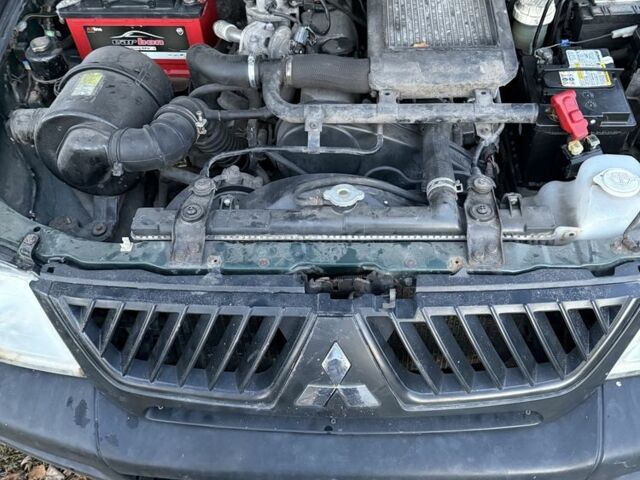 Мицубиси Л 200, объемом двигателя 2.5 л и пробегом 200 тыс. км за 5850 $, фото 6 на Automoto.ua