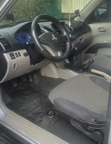 Мицубиси Л 200 2006 в Краматорске на Automoto.ua Мицубиси Л 200, объемом двигателя 0 л и пробегом 223 тыс. км за 8000 $, фото 6 на Automoto.ua