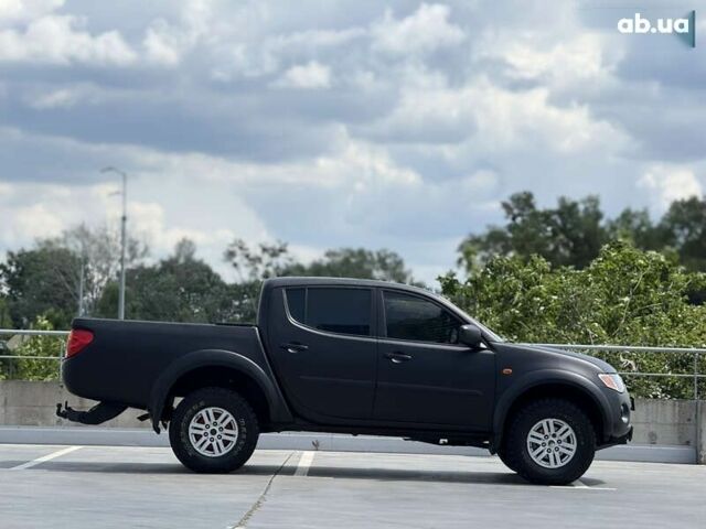 Мицубиси Л 200, объемом двигателя 2.5 л и пробегом 352 тыс. км за 11650 $, фото 7 на Automoto.ua