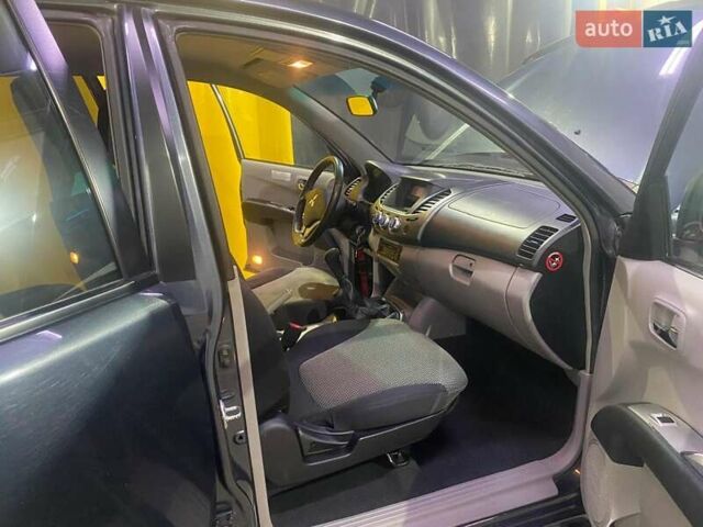 Мицубиси Л 200, объемом двигателя 2.48 л и пробегом 108 тыс. км за 20500 $, фото 10 на Automoto.ua