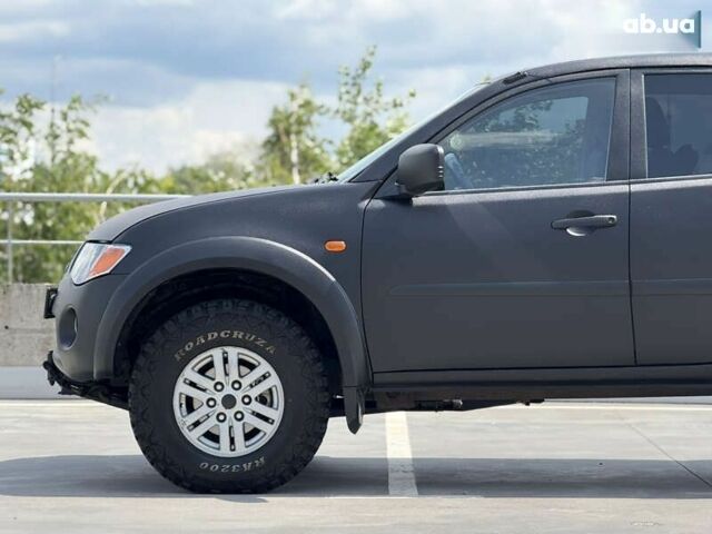 Мицубиси Л 200, объемом двигателя 2.5 л и пробегом 352 тыс. км за 11650 $, фото 11 на Automoto.ua
