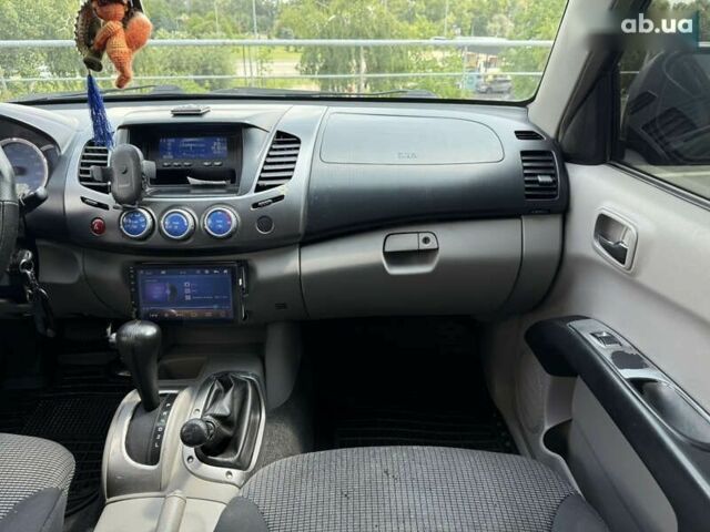 Мицубиси Л 200, объемом двигателя 2.5 л и пробегом 352 тыс. км за 11650 $, фото 22 на Automoto.ua