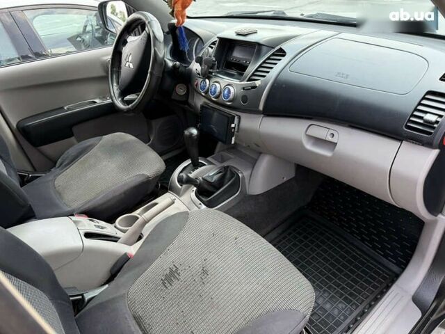 Мицубиси Л 200, объемом двигателя 2.5 л и пробегом 352 тыс. км за 11650 $, фото 28 на Automoto.ua