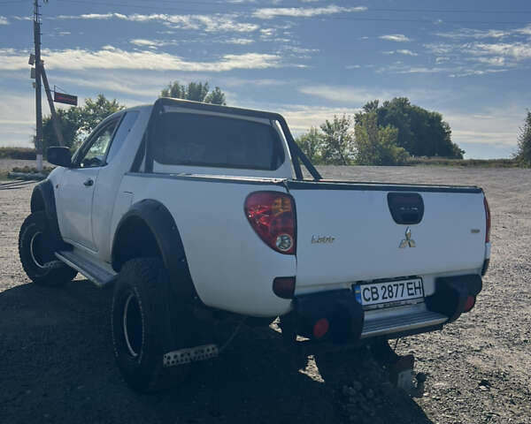 Міцубісі Л 200, об'ємом двигуна 2.5 л та пробігом 227 тис. км за 15000 $, фото 3 на Automoto.ua