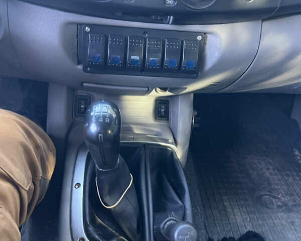 Міцубісі Л 200, об'ємом двигуна 2.5 л та пробігом 227 тис. км за 15000 $, фото 11 на Automoto.ua