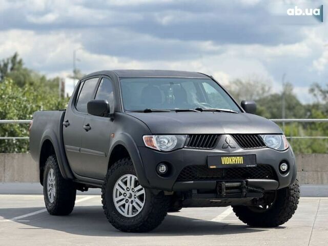 Мицубиси Л 200, объемом двигателя 2.5 л и пробегом 352 тыс. км за 11650 $, фото 4 на Automoto.ua