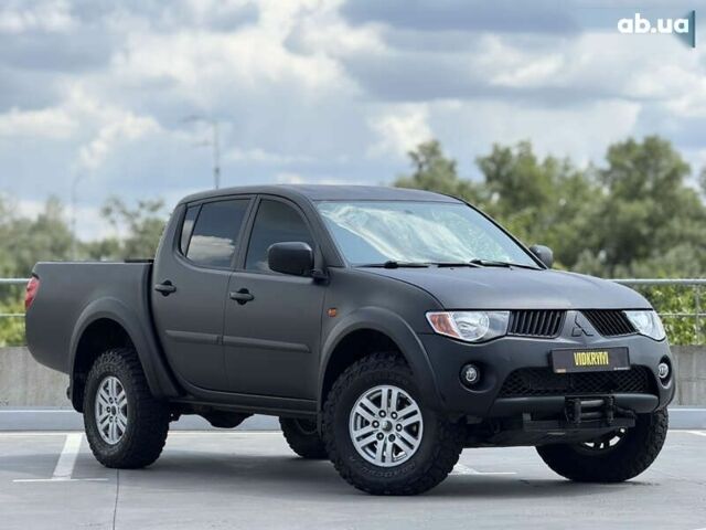 Мицубиси Л 200, объемом двигателя 2.5 л и пробегом 352 тыс. км за 11650 $, фото 5 на Automoto.ua