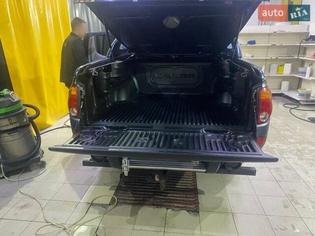 Мицубиси Л 200, объемом двигателя 2.48 л и пробегом 108 тыс. км за 20500 $, фото 6 на Automoto.ua