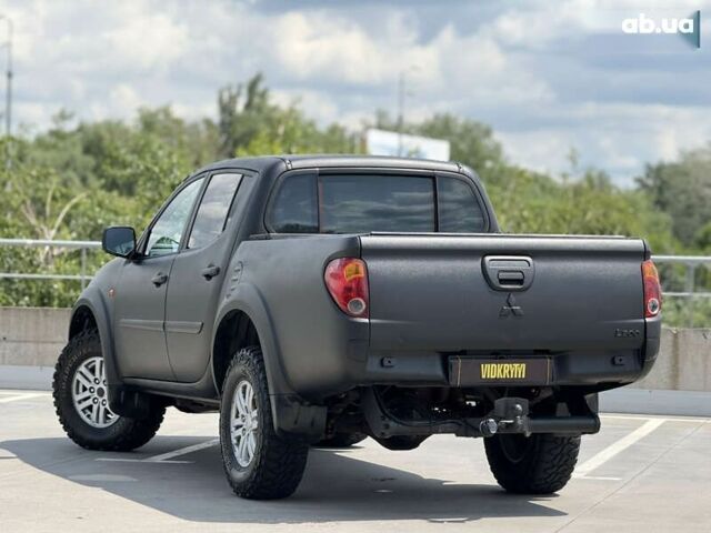 Мицубиси Л 200, объемом двигателя 2.5 л и пробегом 352 тыс. км за 11650 $, фото 14 на Automoto.ua