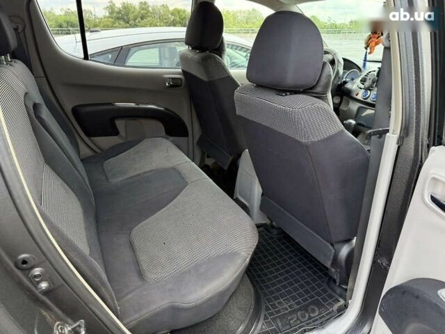 Мицубиси Л 200, объемом двигателя 2.5 л и пробегом 352 тыс. км за 11650 $, фото 29 на Automoto.ua