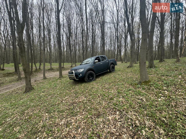Мицубиси Л 200, объемом двигателя 2.5 л и пробегом 350 тыс. км за 11500 $, фото 26 на Automoto.ua