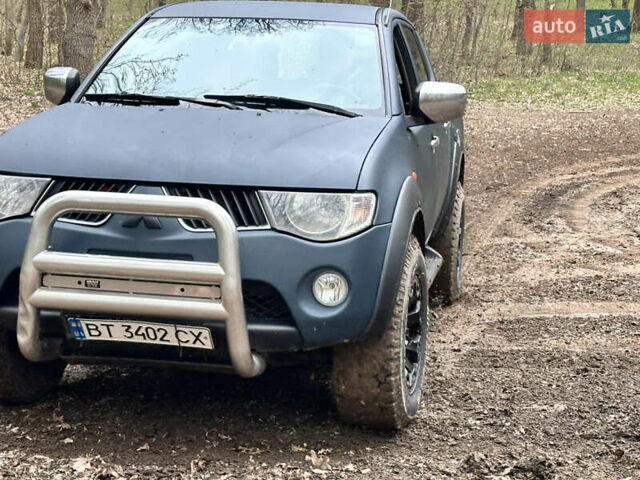 Мицубиси Л 200, объемом двигателя 2.5 л и пробегом 350 тыс. км за 11500 $, фото 50 на Automoto.ua