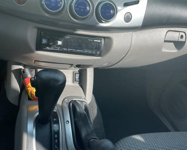 Мицубиси Л 200, объемом двигателя 2.5 л и пробегом 157 тыс. км за 15500 $, фото 5 на Automoto.ua