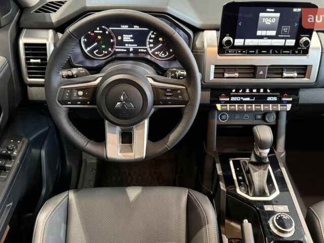 купить новое авто Мицубиси Л 200 2025 года от официального дилера Автоцентр AUTO.RIA Мицубиси фото