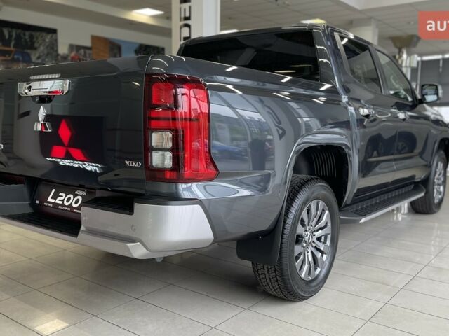 Мицубиси Л 200, объемом двигателя 2.44 л и пробегом 0 тыс. км за 47097 $, фото 10 на Automoto.ua