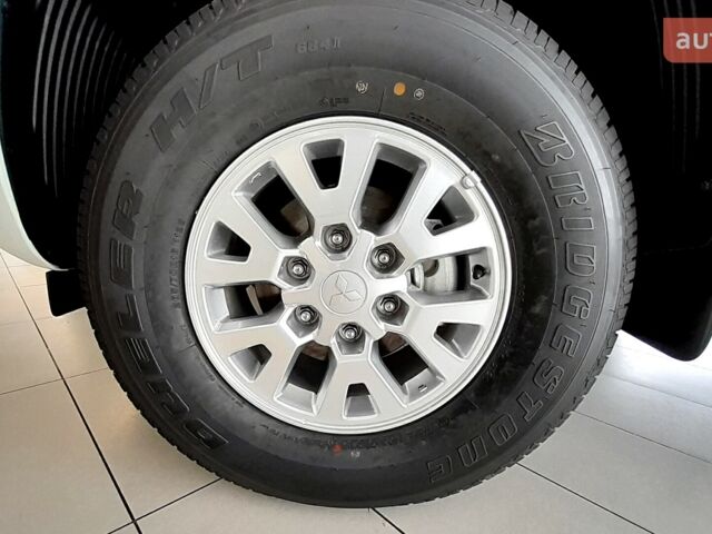 Мицубиси Л 200, объемом двигателя 2.44 л и пробегом 0 тыс. км за 43245 $, фото 10 на Automoto.ua