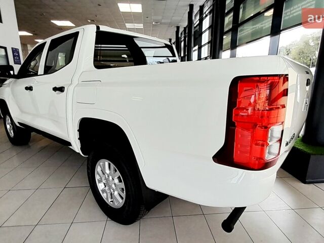 Мицубиси Л 200, объемом двигателя 2.44 л и пробегом 0 тыс. км за 43245 $, фото 5 на Automoto.ua