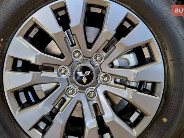 купить новое авто Мицубиси Л 200 2025 года от официального дилера Ньютон Авто Місто Мицубиси фото