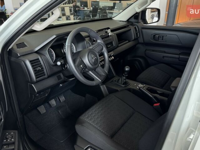 Мицубиси Л 200, объемом двигателя 2.44 л и пробегом 0 тыс. км за 44163 $, фото 6 на Automoto.ua