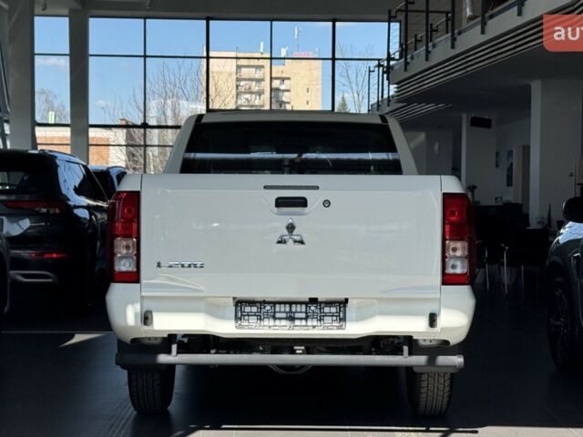 Мицубиси Л 200, объемом двигателя 2.44 л и пробегом 0 тыс. км за 44163 $, фото 1 на Automoto.ua