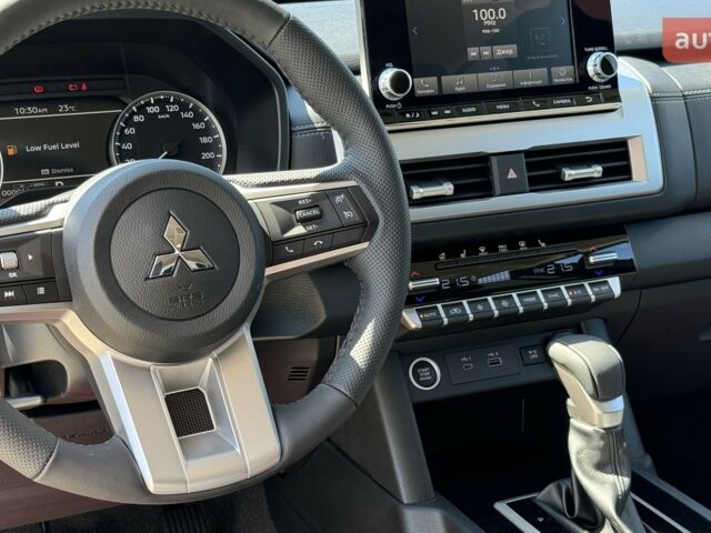 купити нове авто Міцубісі Л 200 2025 року від офіційного дилера Mitsubishi Motors Чернівці Міцубісі фото