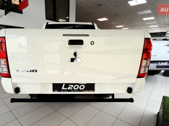 Мицубиси Л 200, объемом двигателя 2.44 л и пробегом 0 тыс. км за 43245 $, фото 7 на Automoto.ua