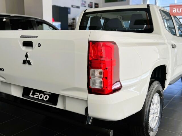 купить новое авто Мицубиси Л 200 2025 года от официального дилера Автоцентр AUTO.RIA Мицубиси фото