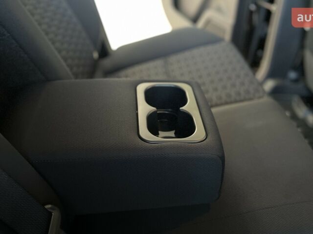 Мицубиси Л 200, объемом двигателя 2.44 л и пробегом 0 тыс. км за 47097 $, фото 18 на Automoto.ua