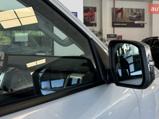 купить новое авто Мицубиси Л 200 2025 года от официального дилера Автоцентр AUTO.RIA Мицубиси фото