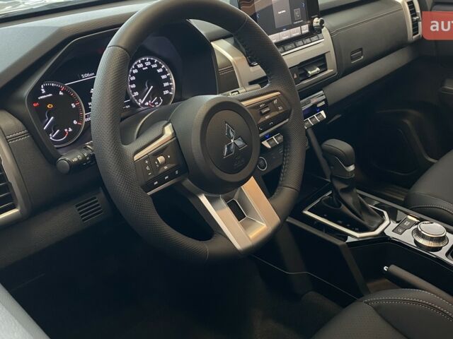 Мицубиси Л 200, объемом двигателя 2.44 л и пробегом 0 тыс. км за 53154 $, фото 6 на Automoto.ua