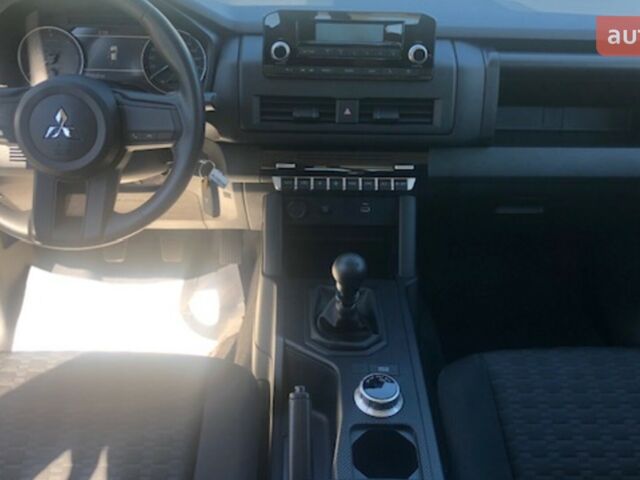 Мицубиси Л 200, объемом двигателя 2.44 л и пробегом 0 тыс. км за 44227 $, фото 10 на Automoto.ua