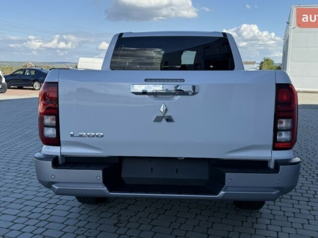 Мицубиси Л 200, объемом двигателя 2.44 л и пробегом 0 тыс. км за 53413 $, фото 6 на Automoto.ua