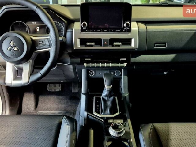 купить новое авто Мицубиси Л 200 2025 года от официального дилера Ньютон Авто Місто Мицубиси фото