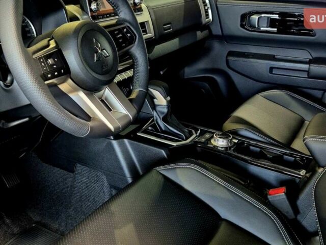 купить новое авто Мицубиси Л 200 2025 года от официального дилера Ньютон Авто Місто Мицубиси фото