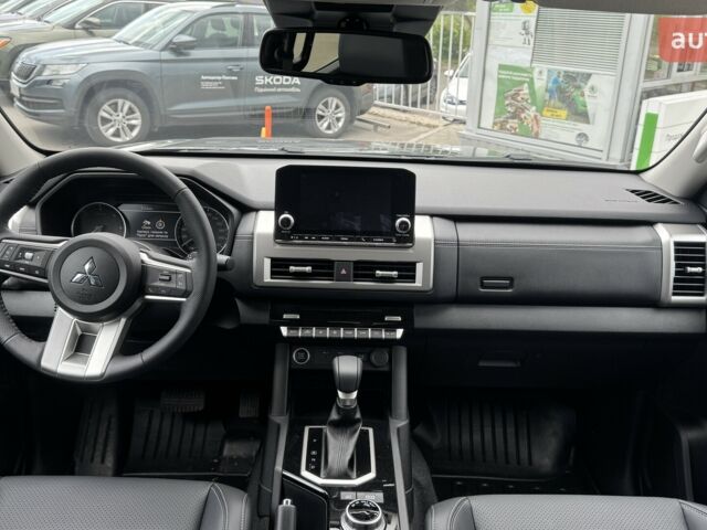 Міцубісі Л 200, об'ємом двигуна 2.44 л та пробігом 0 тис. км за 53309 $, фото 13 на Automoto.ua