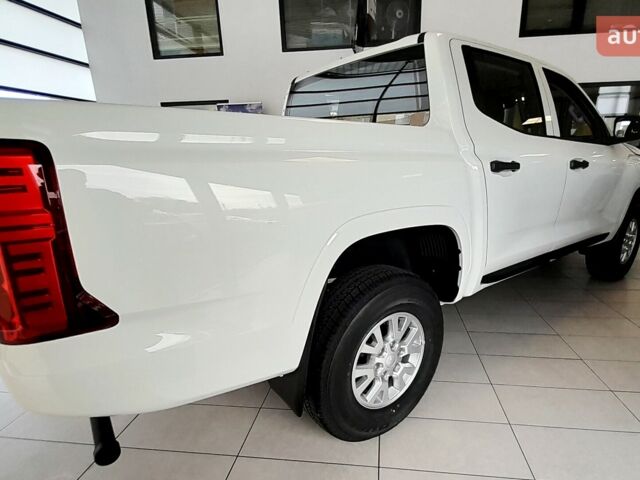 Мицубиси Л 200, объемом двигателя 2.44 л и пробегом 0 тыс. км за 44834 $, фото 6 на Automoto.ua