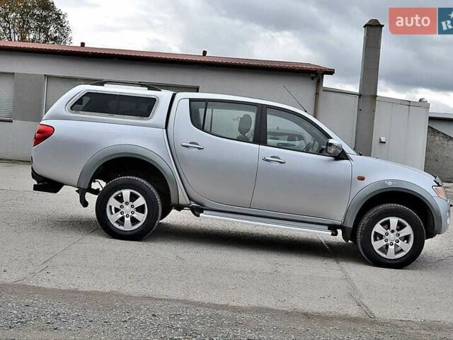 Мицубиси Л 200 1992 в Харькове на Automoto.ua Серый Мицубиси Л 200, объемом двигателя 2.5 л и пробегом 302 тыс. км за 2900 $, фото 3 на Automoto.ua