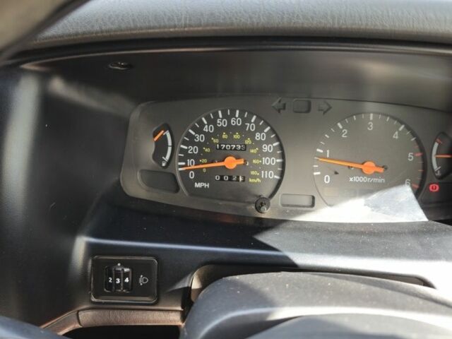 Серый Мицубиси Л 200, объемом двигателя 0 л и пробегом 277 тыс. км за 5339 $, фото 3 на Automoto.ua