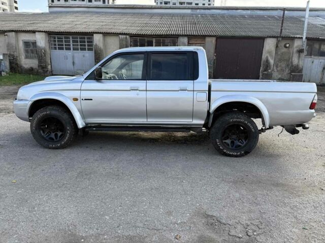 Сірий Міцубісі Л 200, об'ємом двигуна 2.5 л та пробігом 220 тис. км за 4300 $, фото 1 на Automoto.ua