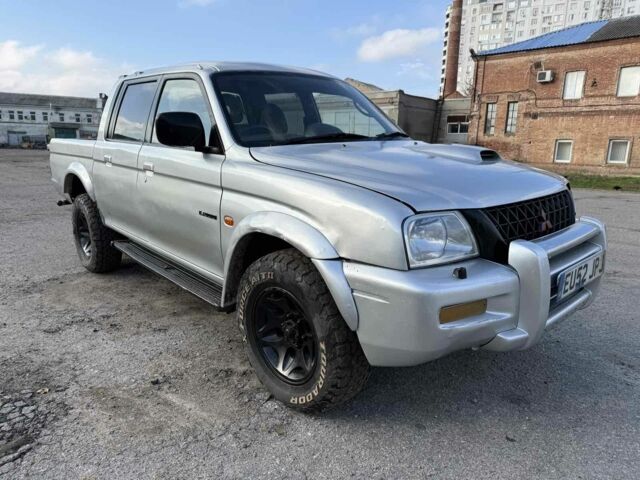 Сірий Міцубісі Л 200, об'ємом двигуна 2.5 л та пробігом 220 тис. км за 4300 $, фото 3 на Automoto.ua