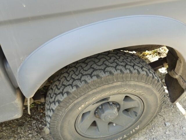 Серый Мицубиси Л 200, объемом двигателя 0 л и пробегом 277 тыс. км за 5339 $, фото 5 на Automoto.ua